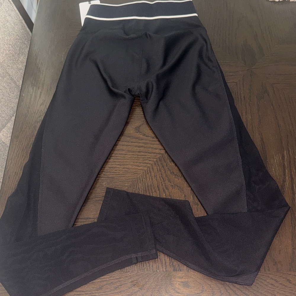 NWT ALO Airlift Mesh High Waist Darling Stirrup Legging black size XXS - Picture 11 of 12